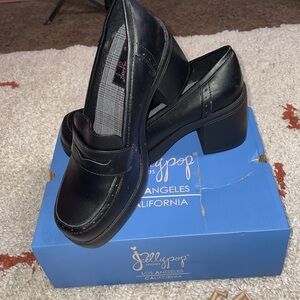 NWT- Jellypop- Whitney Platform Loafer- Black- Sz 10- Never Worn